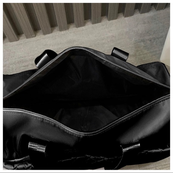 #47 The Perfect Quilted Travel Bag! - Picture 6 of 7